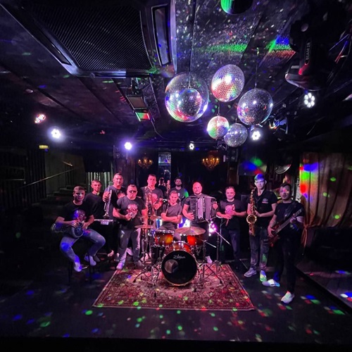 Muzică live pentru nunți în Chișinău – prețuri și pachete personalizate